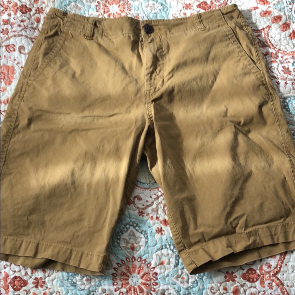 Men’s Aeropostale Dark Khaki Shorts